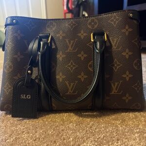 Louie Hand bag
